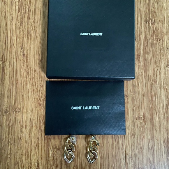 BNWT YSL Curb Earrings - Picture 2 of 8